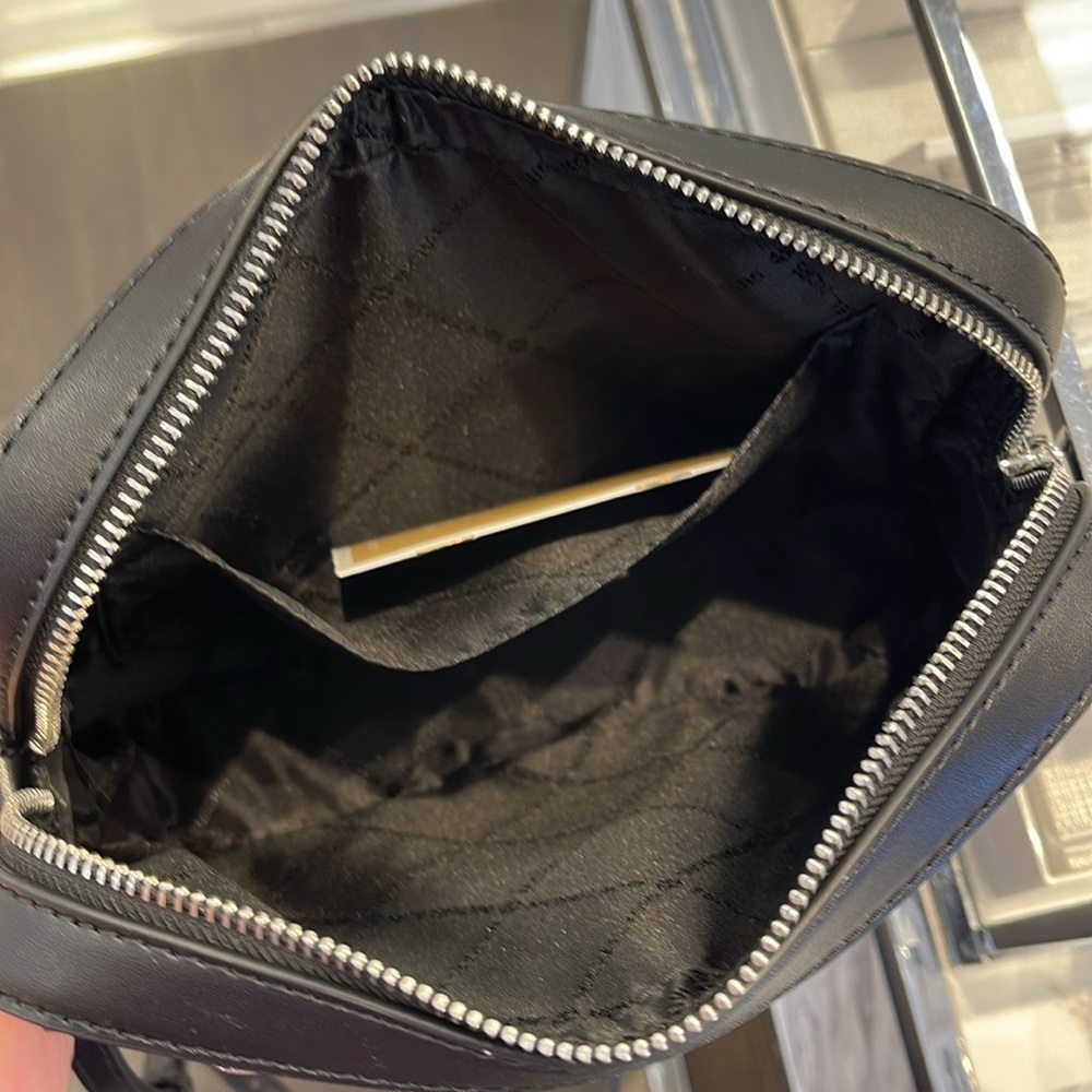MICHAEL KORS Jet Set Lg Ombré Signature Logo EW Crossbody Body East West 
Black - Picture 8 of 16